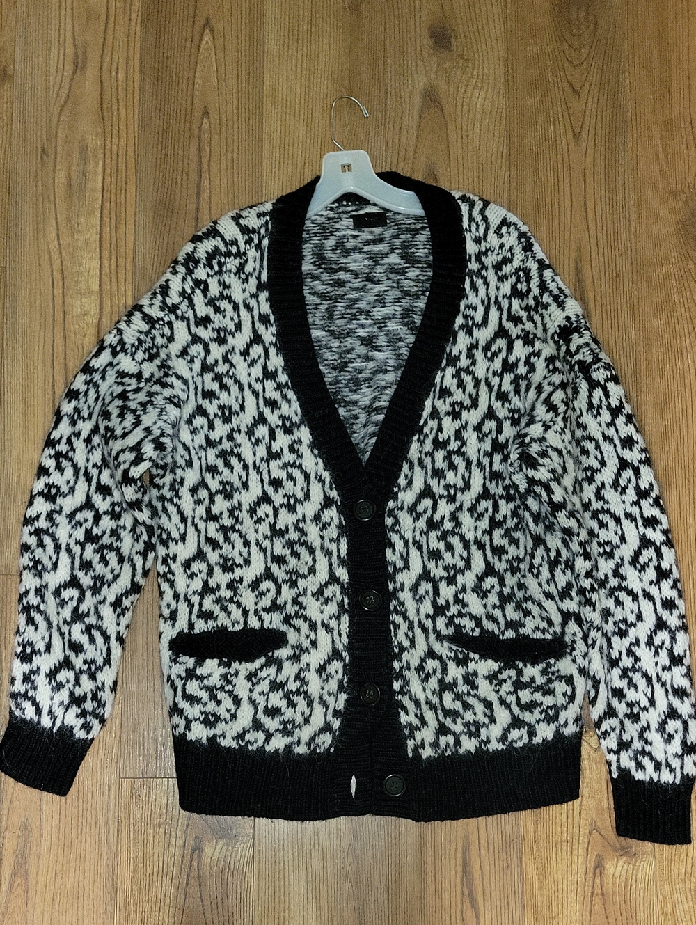 MOTHER Black and White Patterned Women's Cardigan